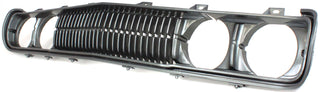 1972-1979 Nissan Pickup Grille, argent, With Molding